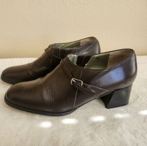 Chic Brown Leather Heels for Women